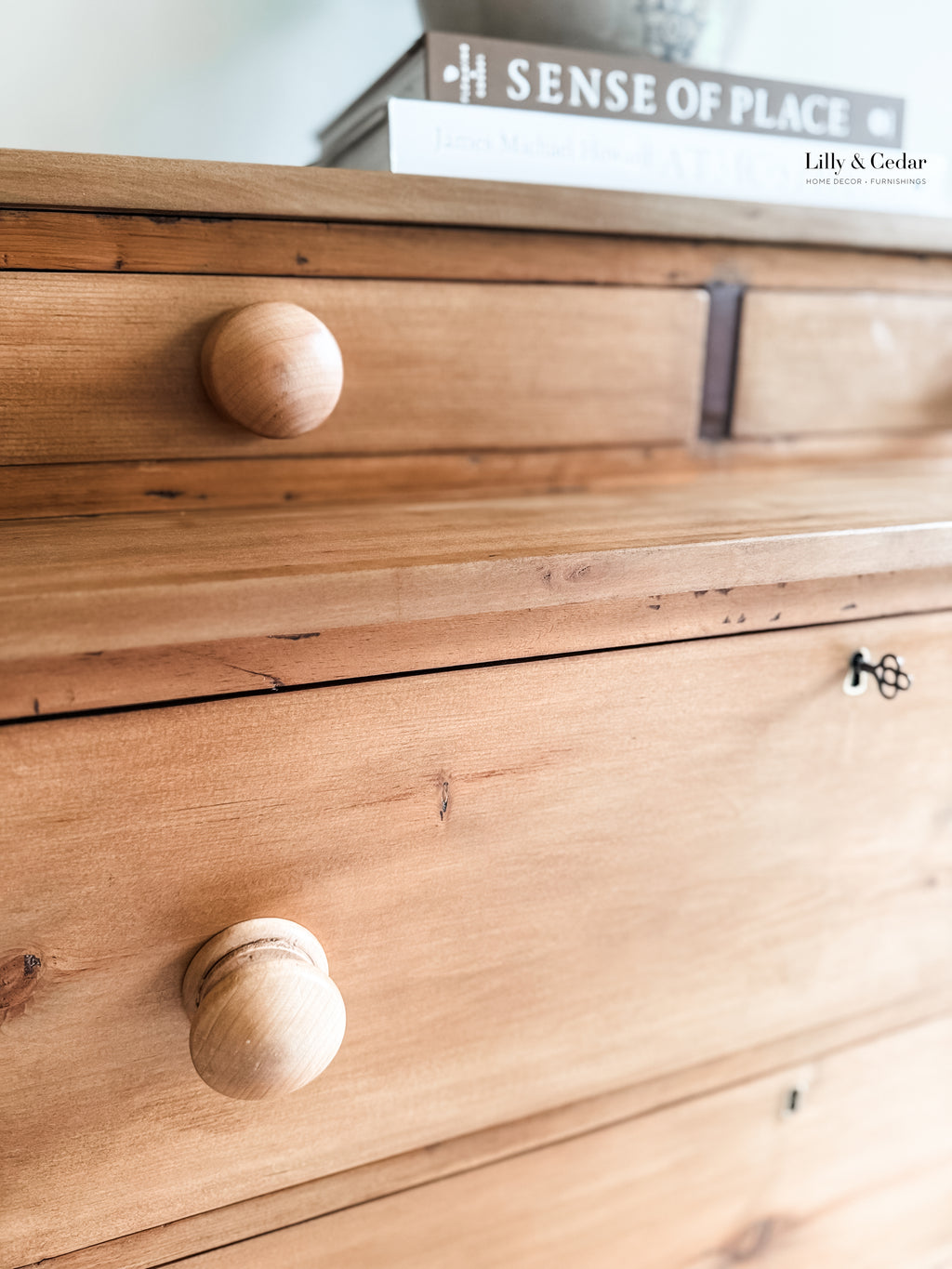 Late 19th-Century Step-Back Dresser in Restored Two-Tone Wood