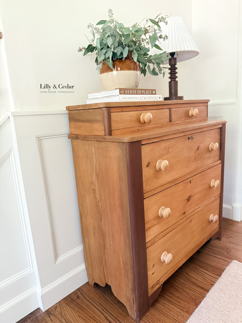 Late 19th-Century Step-Back Dresser in Restored Two-Tone Wood
